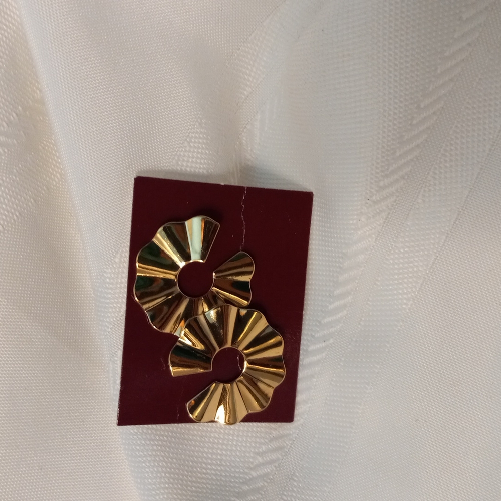 80's Gold Tone Earrings